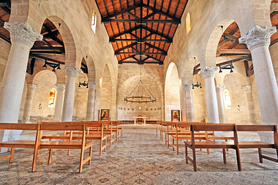 Kirchenraum der Brotvermehrungskirche in Tabgha