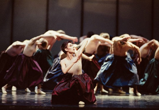 Ausdrucksstark: Das Royal Winnipeg Ballet in Carmina Burana. (Foto: Ora Lapidot PR)