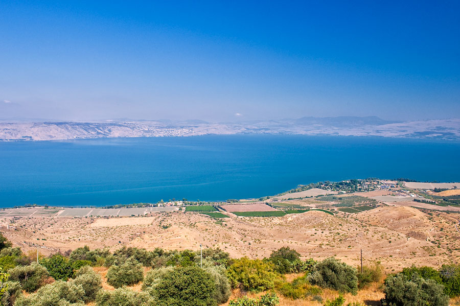 Der See Genezareth aus östlicher Richtung - vom Golan aus, kann man den ganzen See überblicken. (© Matthias Hinrichsen)