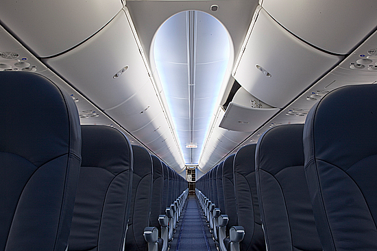 Die erste Boeing B737-800 mit Sky-Interior wurde an airberlin ausgeliefert. (Foto: airberlin)