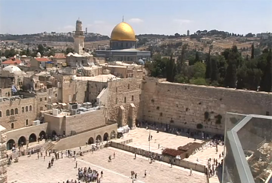Jerusalem auf luftiger Höhe zu betrachten ist ein besonderes Erlebnis. (Videoausschnitt)