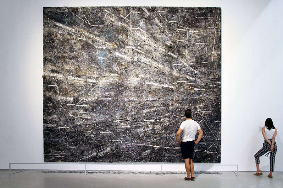 "Sternenfall" (chute d'étoiles / bris des vases) von Anselm Kiefer im Grand Palais, Paris (© Fred Romero/flickr "Roma - MAXXI" CC BY 2.0)