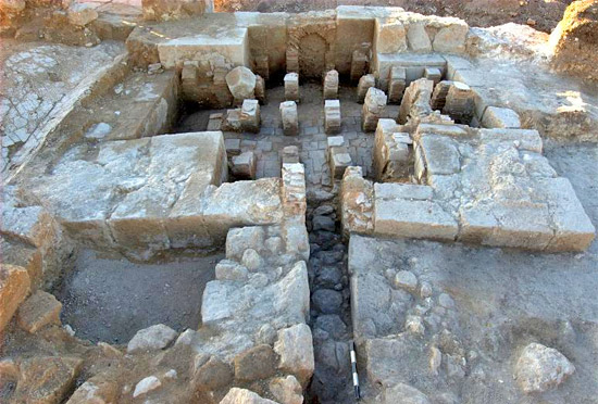 1600 Jahre altes byzantinisches Badehaus in der Nähe des Moschaw Tarum. (© Israelische Altertumsbehörde)
