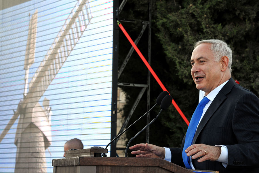 Wiedereröffnung der Montefiori-Windmühle in Jerusalem mit Ministerpräsident Benjamin Netanjahu. (© GPO)