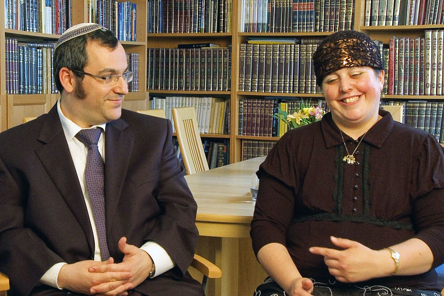 Der Dokumentarfilm "Nicht ganz kosher" wird am 8.7.13 im SWR Fernsehen um 23.30 Uhr gezeigt. (Filmausschnitt)