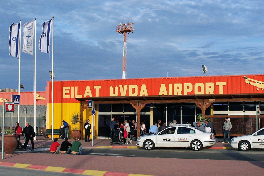 Der Flughafen Ovda im Süden Israels soll als Ausweichlösung für Ben Gurion International Airport aktiviert werden, so der Wille israelischer Reiseveranstalter. (© Henrik Sendelbach/Wikipedia CC BY-SA 3.0)