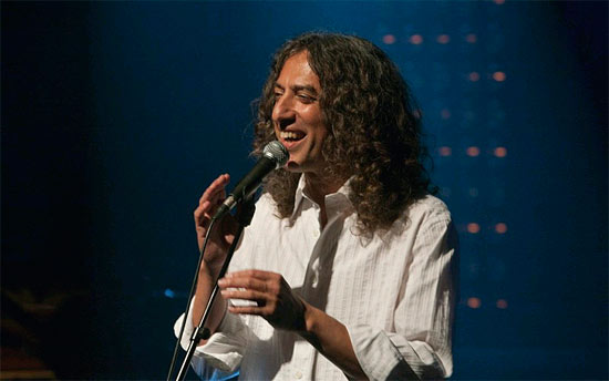 Künstlerisches Highlight ist der Auftritt von Schauspielers und Sängers Moshe Becker. (© JNF-KKL)