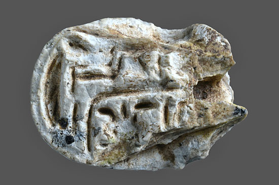 Der ägyptische Skarabäus, ein 3500 Jahre altes Amulett. (© Clara Amit, Israel Antiquities Authority)