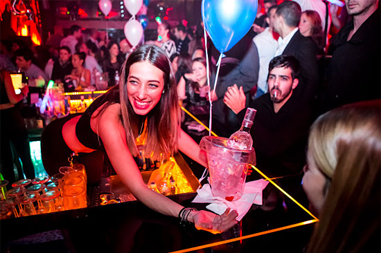 Bars und Restaurants erwarten viele Besucher. (© Stadt Tel Aviv-Jafo)