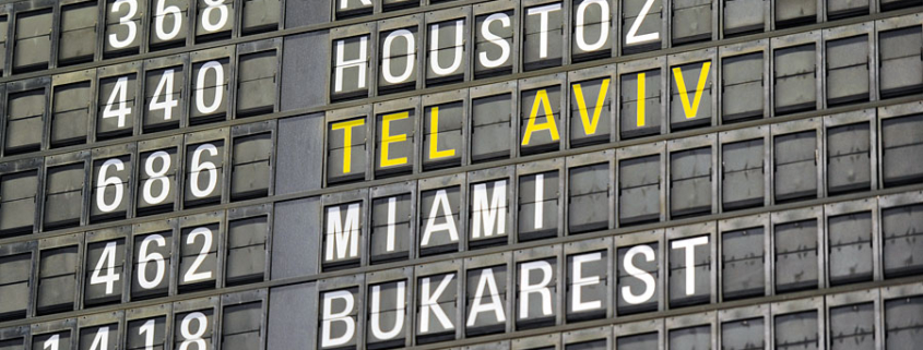 In jedem Flughafen zeigen Anzeigentafeln die Reiseziele. (© Matthias Hinrichsen)