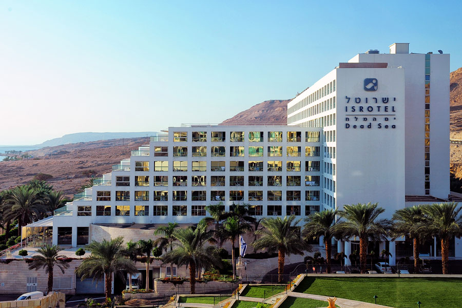 Hotels am Toten Meer haben die Zimmerpreise stark erhöht.