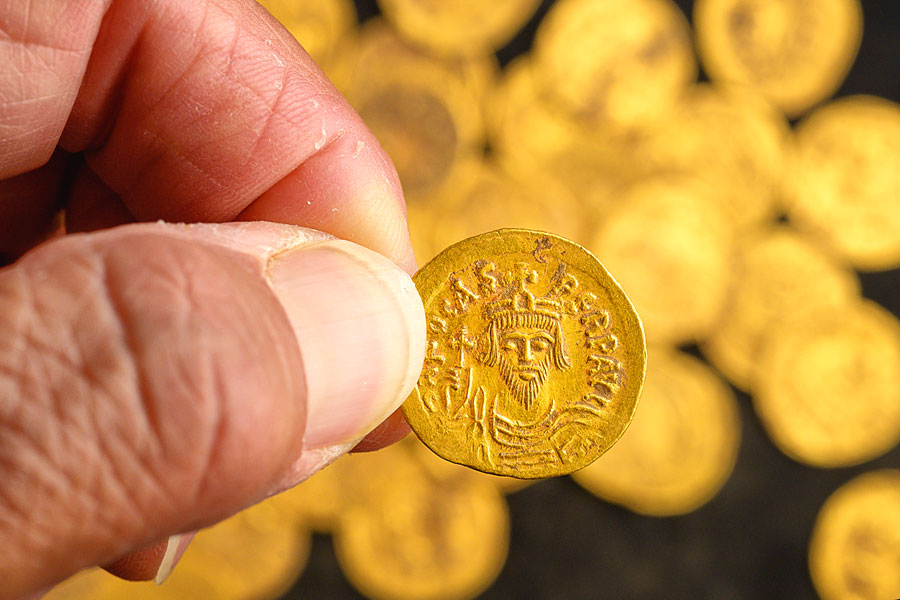 Byzantinische Goldmünze mit gefunden in Banias, Israel.
